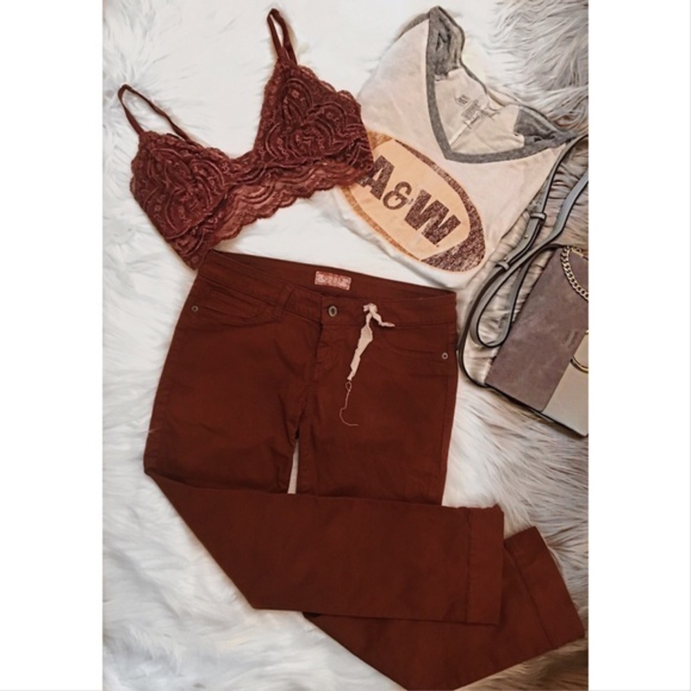 Guess Los Angeles cropped pants NWOT